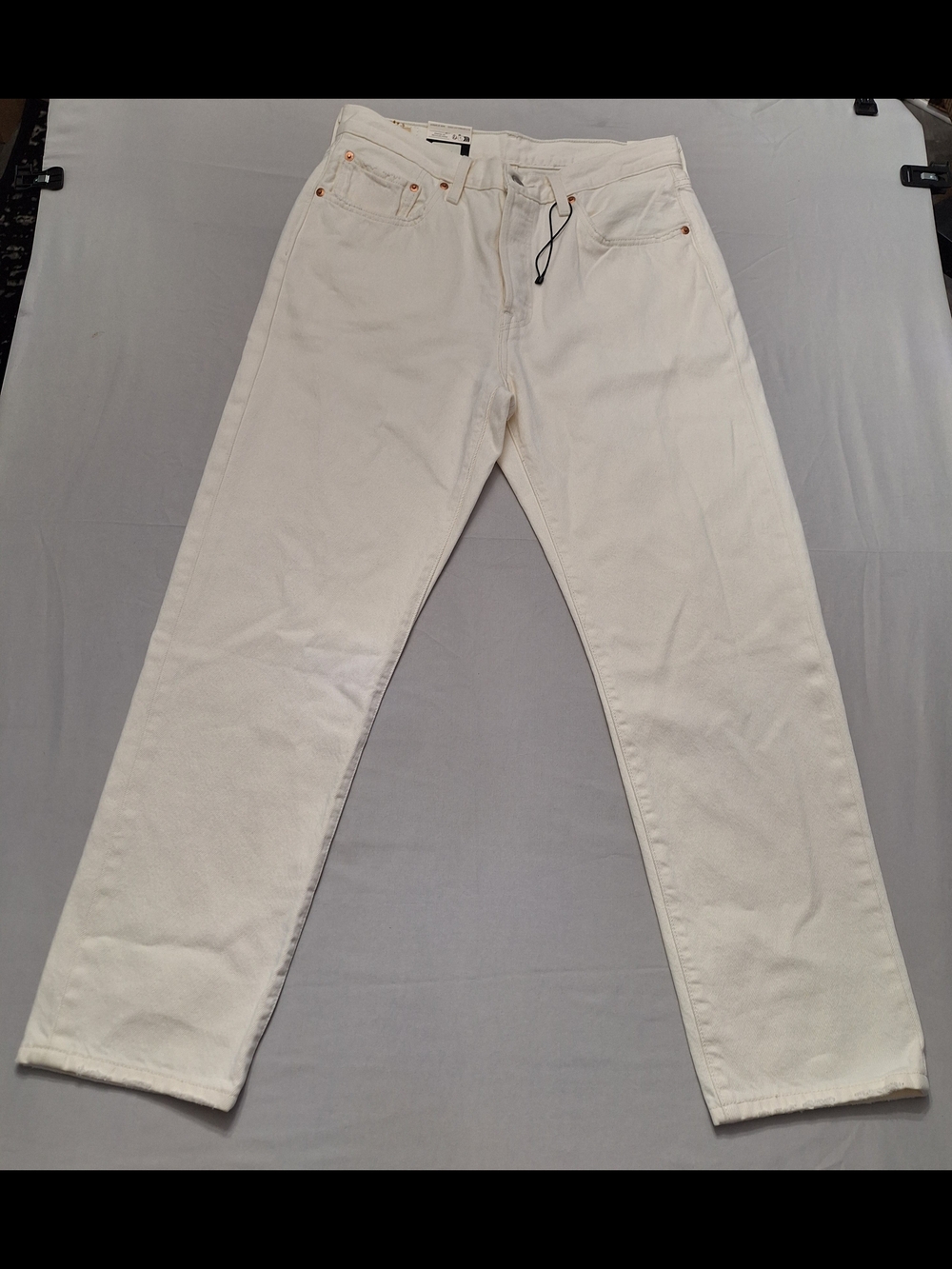 Levi's Premium 501 Original Cropped Jeans in Ecru/White, Size 31x30, NWT